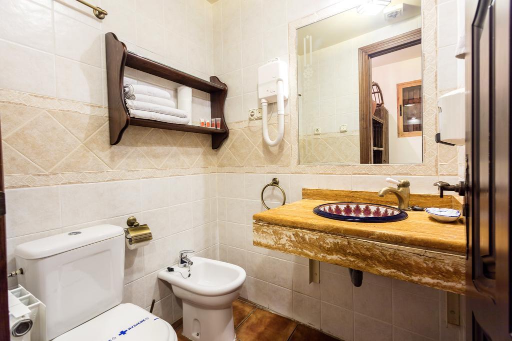 Arte Vida Suites & Spa Granada Kültér fotó
