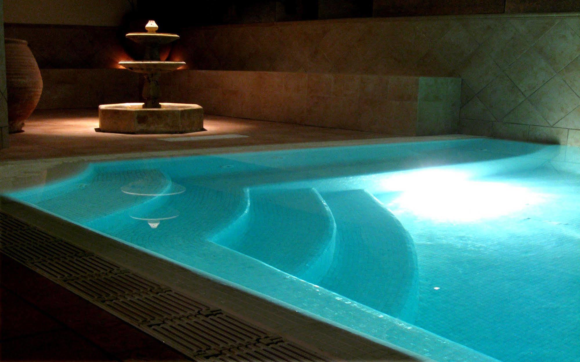 Arte Vida Suites & Spa Granada Kültér fotó